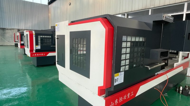 五轴加工中心：价格背后的价值考量**